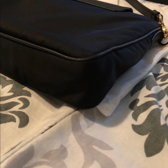 Authentic Prada Tessuto Saffiano Nylon Crossbody - Picture 7 of 8